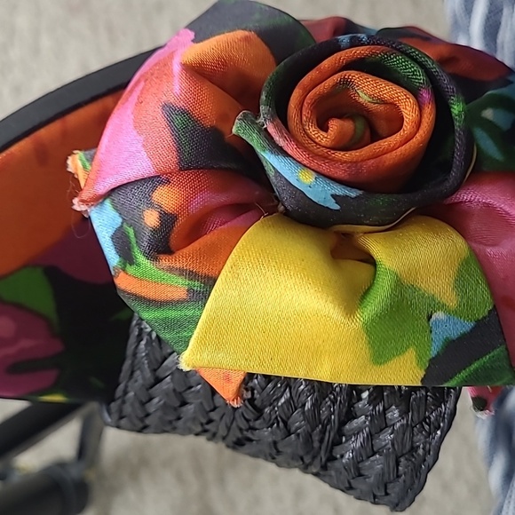 Vintage Beverly Feldman “Enrich Me” Black Linen Peony Sandals with Heels Size 7 - Picture 9 of 11